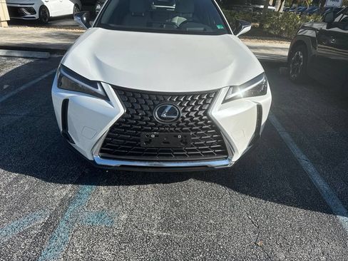 Used 2025 Lexus UX 300h AWD w/ Accessory Package (Z1) image 3