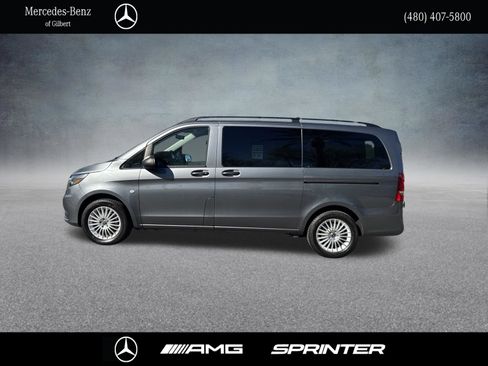 Used 2023 Mercedes-Benz Metris Passenger image 3