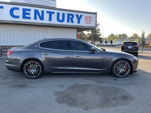 Used 2017 Maserati Quattroporte GTS GranSport image 14