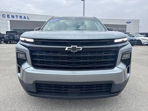 Used 2024 Chevrolet Traverse LT w/ Midnight/Sport Edition image 10