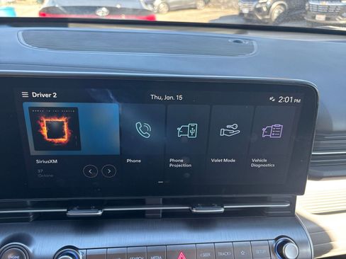 Used 2025 Hyundai Kona SEL image 21