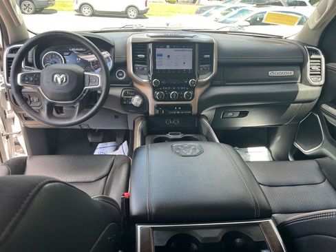 Used 2022 RAM 1500 Laramie AWD/4WD image 23