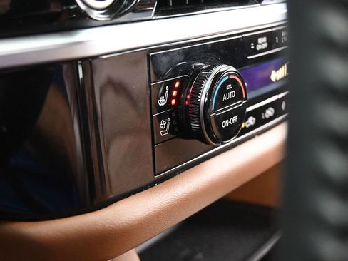 Used 2023 Nissan Pathfinder Platinum image 32