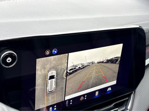 New 2026 Chevrolet Equinox RS w/ Convenience Package III FWD image 36