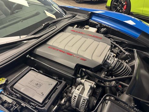 Used 2015 Chevrolet Corvette Stingray Coupe w/ 2LT Preferred Equipment Group image 18