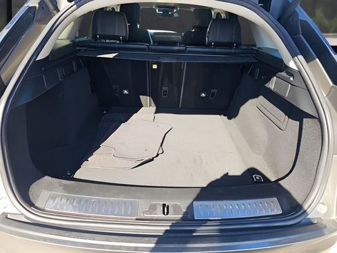 Used 2020 Land Rover Range Rover Velar S image 11