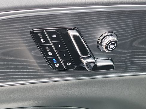 New 2025 Cadillac Lyriq Sport w/ LPO, Floor Liner Package RWD image 21