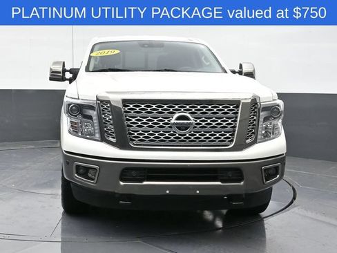 Used 2019 Nissan Titan Platinum Reserve w/ Platinum Utility Package AWD/4WD image 2