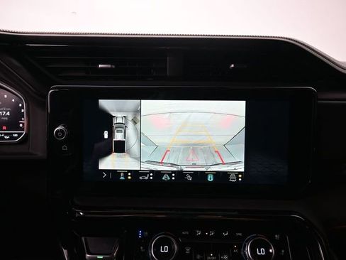 Used 2023 GMC Sierra 1500 AT4 w/ AT4 Premium Package image 19