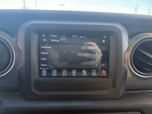 Used 2023 Jeep Wrangler Sport S image 19