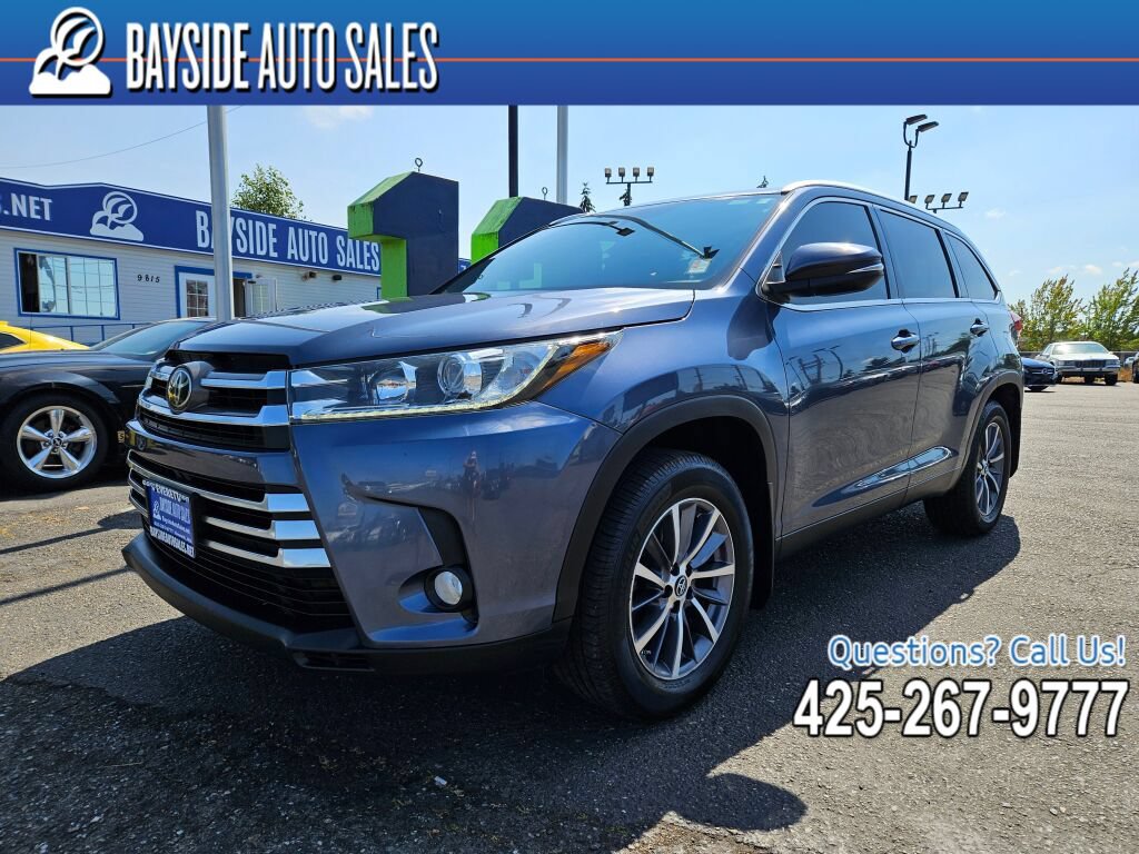 Used 2019 Toyota Highlander XLE AWD/4WD image 1