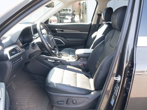 Used 2022 Kia Telluride EX w/ Towing Package AWD/4WD image 11
