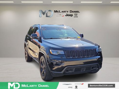 Used 2021 Jeep Grand Cherokee Freedom Edition image 1