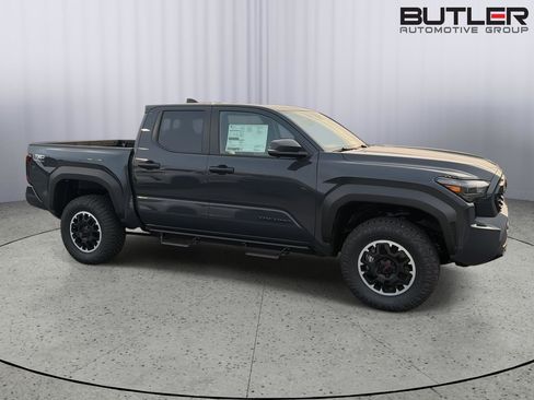 New 2026 Toyota Tacoma TRD Off-Road AWD/4WD image 7