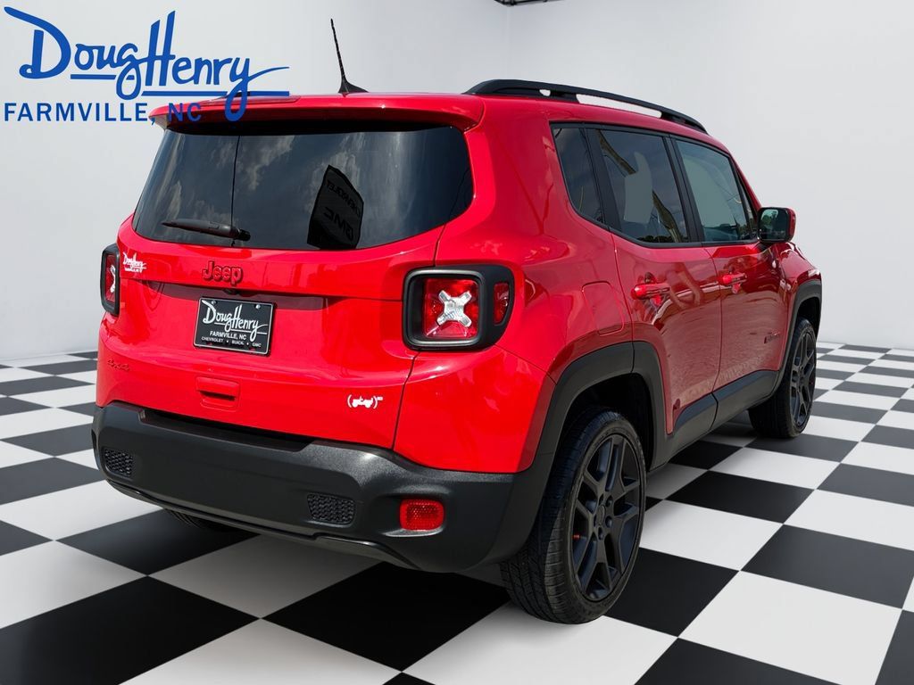 Used 2022 Jeep Renegade Latitude AWD/4WD image 5