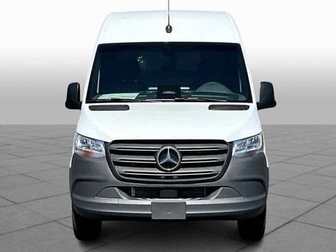 New 2025 Mercedes-Benz Sprinter 2500 image 3