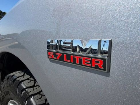 Used 2021 RAM 1500 Classic SLT AWD/4WD image 10