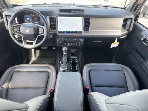 New 2026 Ford Bronco Outer Banks image 17