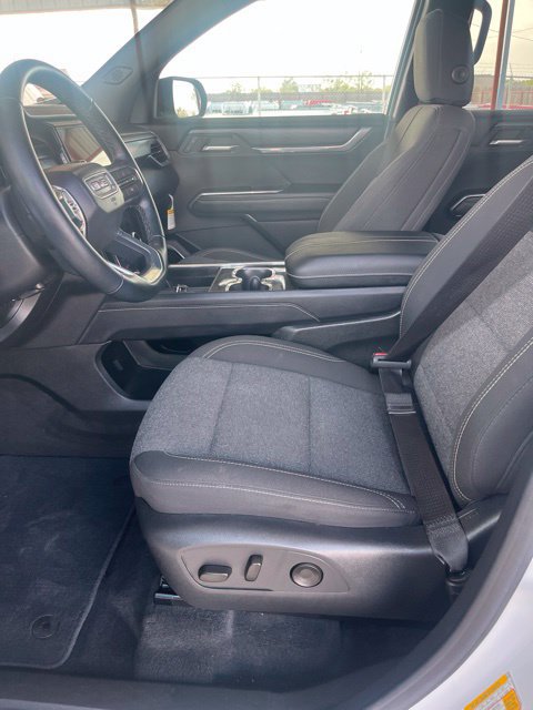 Used 2026 GMC Acadia Elevation FWD image 13