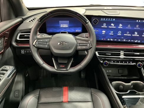 Used 2024 Chevrolet Traverse RS w/ LPO, Floor Liner Package image 7