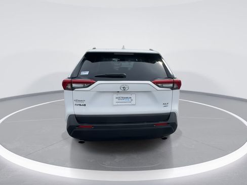 Used 2022 Toyota RAV4 XLE AWD/4WD image 7