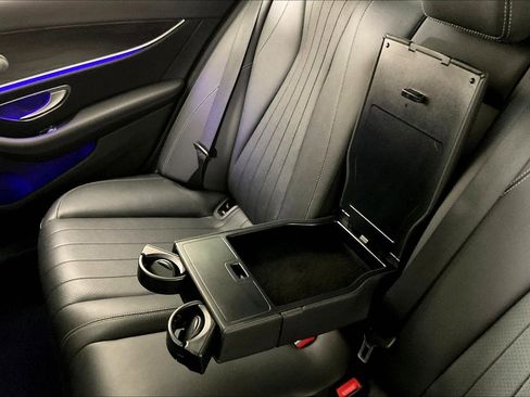 Used 2018 Mercedes-Benz E 300 image 37
