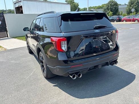 Used 2022 Ford Explorer ST w/ Equipment Group 401A AWD/4WD image 12