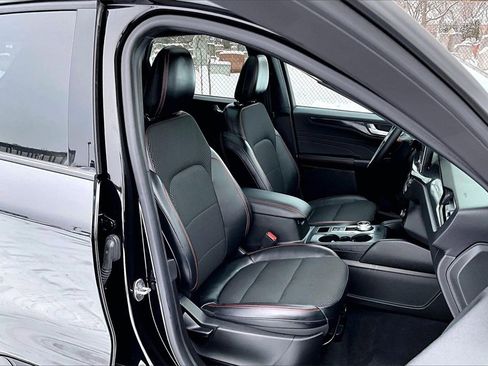 Certified 2023 Ford Escape ST-Line image 7