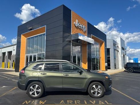 Used 2021 Jeep Cherokee Limited w/ Trailer Tow Group AWD/4WD image 1