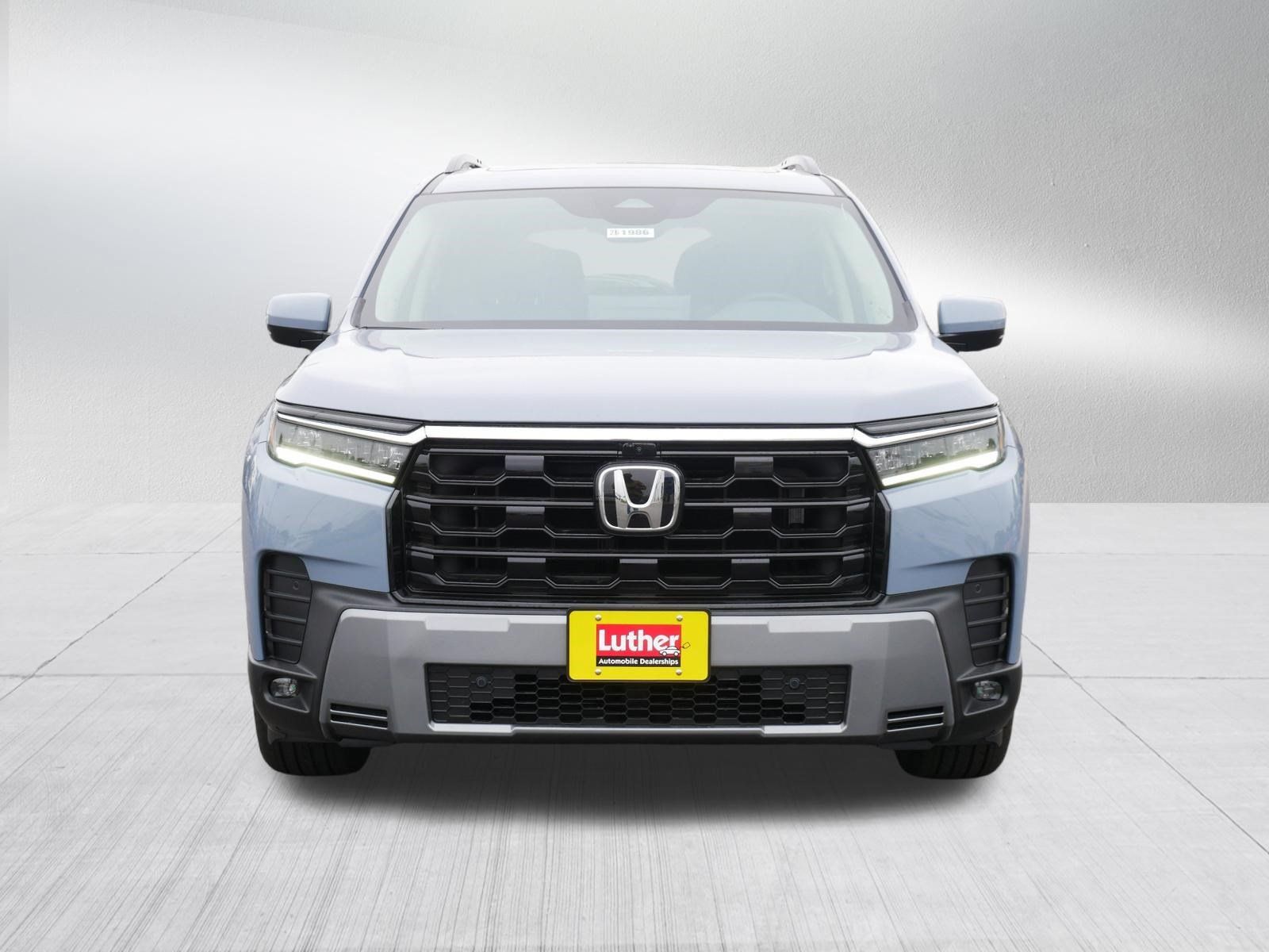 New 2026 Honda Pilot image 2