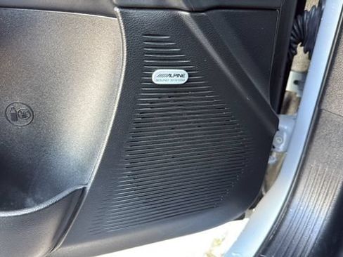 Used 2022 Dodge Challenger R/T Scat Pack RWD image 11
