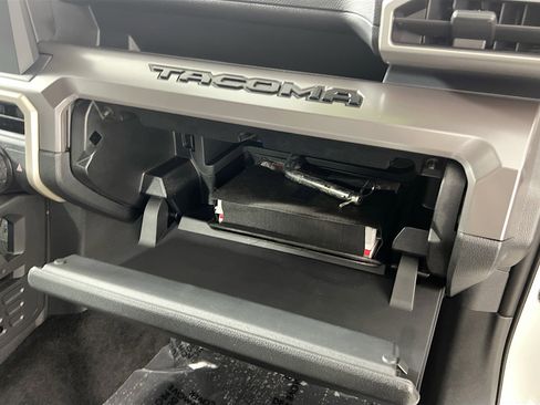 Used 2024 Toyota Tacoma SR5 image 34