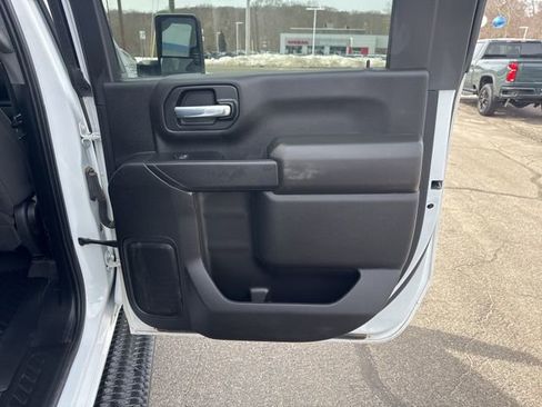 Used 2023 Chevrolet Silverado 2500 Custom w/ Infotainment Package image 19