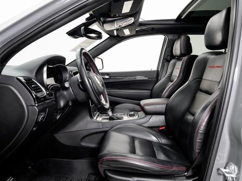 Used 2021 Jeep Grand Cherokee Trailhawk w/ Trailhawk Luxury Group image 6