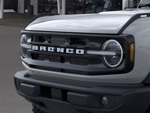 New 2026 Ford Bronco Outer Banks w/ Sasquatch Package AWD/4WD image 19