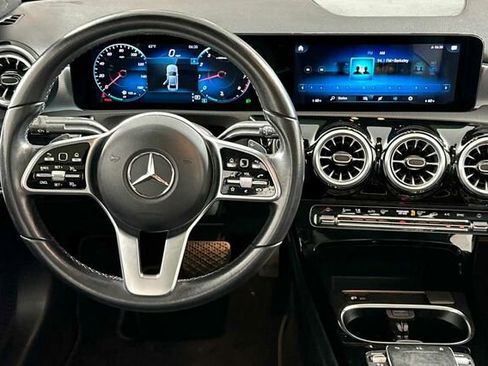 Certified 2022 Mercedes-Benz A 220 image 16