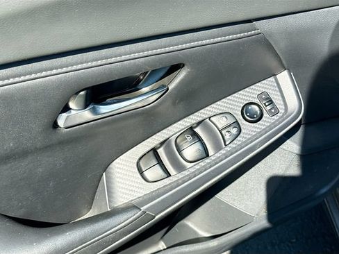 Used 2023 Nissan Sentra SV FWD image 24