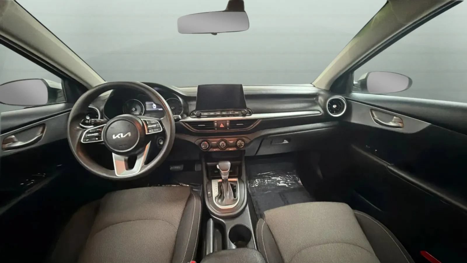 Used 2023 Kia Forte LXS FWD image 9