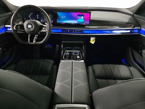 New 2026 BMW 740i xDrive image 9