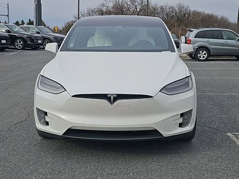 Used 2020 Tesla Model X Long Range image 16