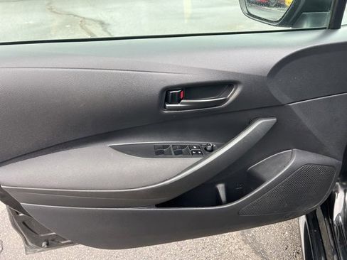 Used 2022 Toyota Corolla LE image 22