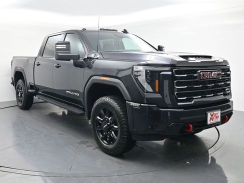 New 2026 GMC Sierra 3500 AT4 image 7