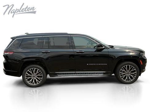 Used 2022 Jeep Grand Cherokee L Summit AWD/4WD image 7