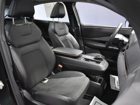 Certified 2024 Nissan Ariya AWD image 14