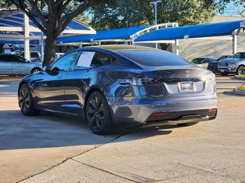 Used 2022 Tesla Model S Base image 3