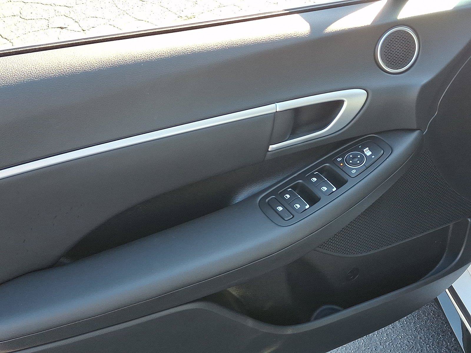 Used 2024 Hyundai Sonata SEL FWD image 12