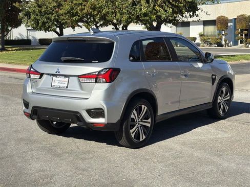 Used 2025 Mitsubishi Outlander Sport ES image 4