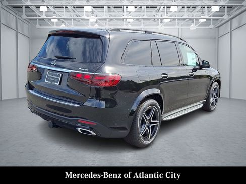 Certified 2026 Mercedes-Benz GLS 450 4MATIC image 4