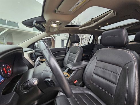 Used 2017 GMC Acadia Denali w/ Technology Package image 21