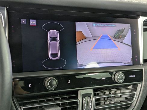 Certified 2023 Porsche Macan S AWD/4WD image 19